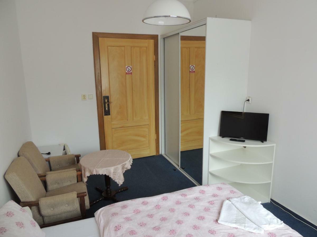Pension Protez Lazne Libverda Exterior photo